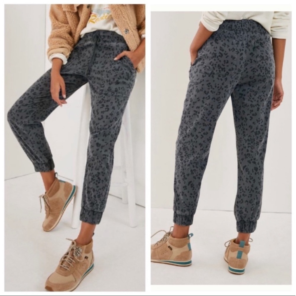 Cloth & Stone X Anthropologie Everyday Jogger Size Medium Leopard Carbon Gray